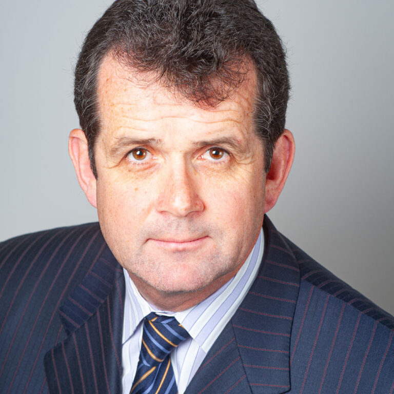 Headshot: Andrew Gordon